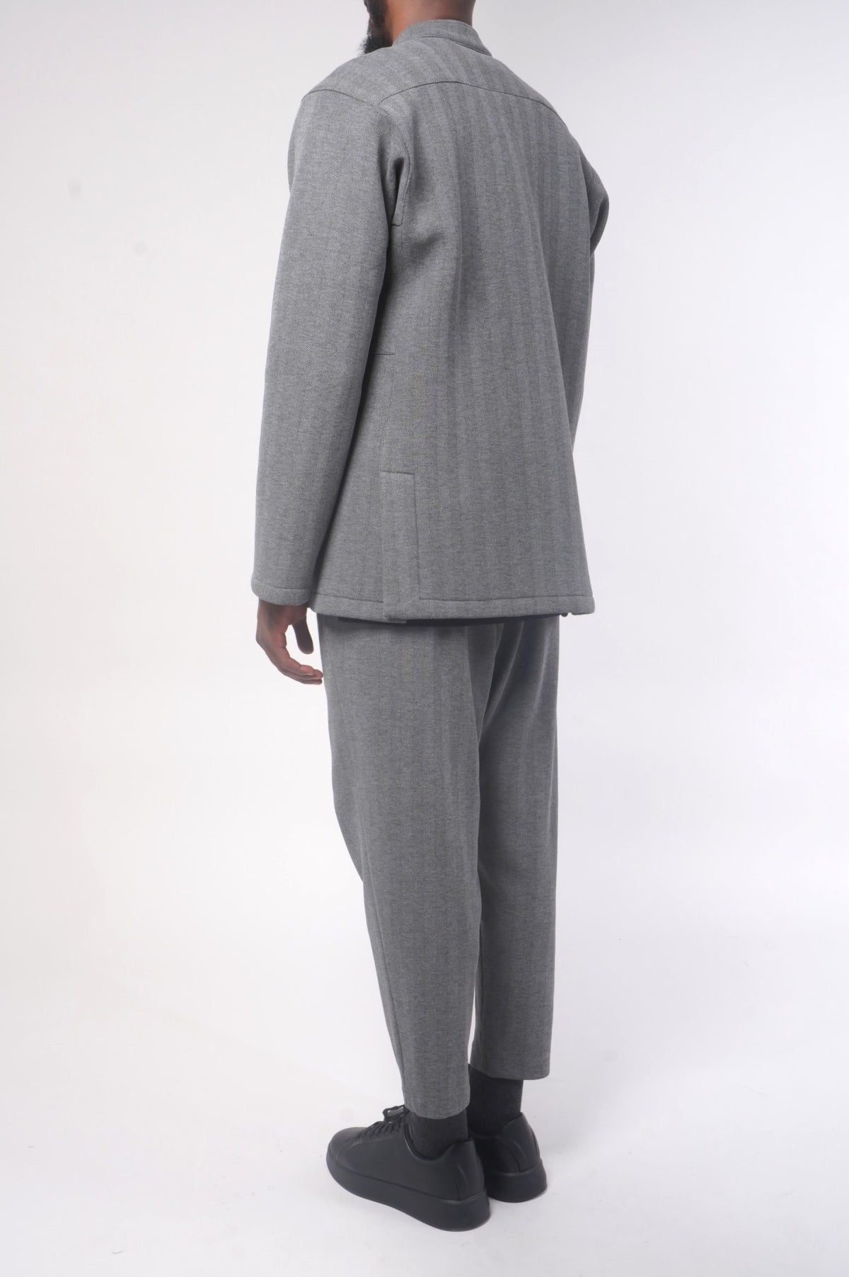 Costume Dunes hiver gris minéral vu de dos, coupe au-dessus des chevilles