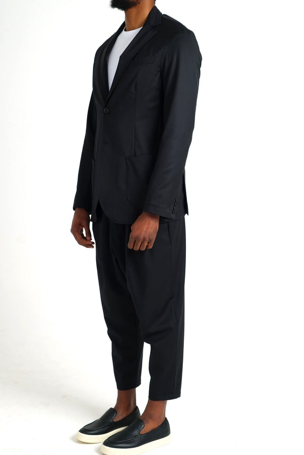 Costume d'été homme noir : veste décontractée et pantalon large à pinces