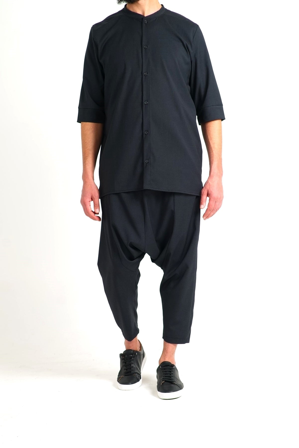 Ensemble homme Chill noir boulevard porté de face