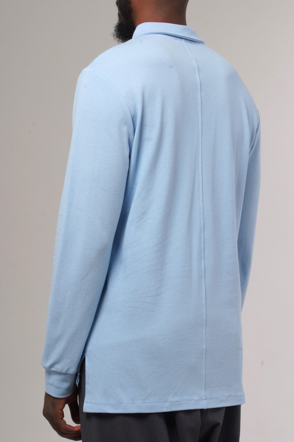 Polo Classy bleu ciel vu de dos, couture centrale