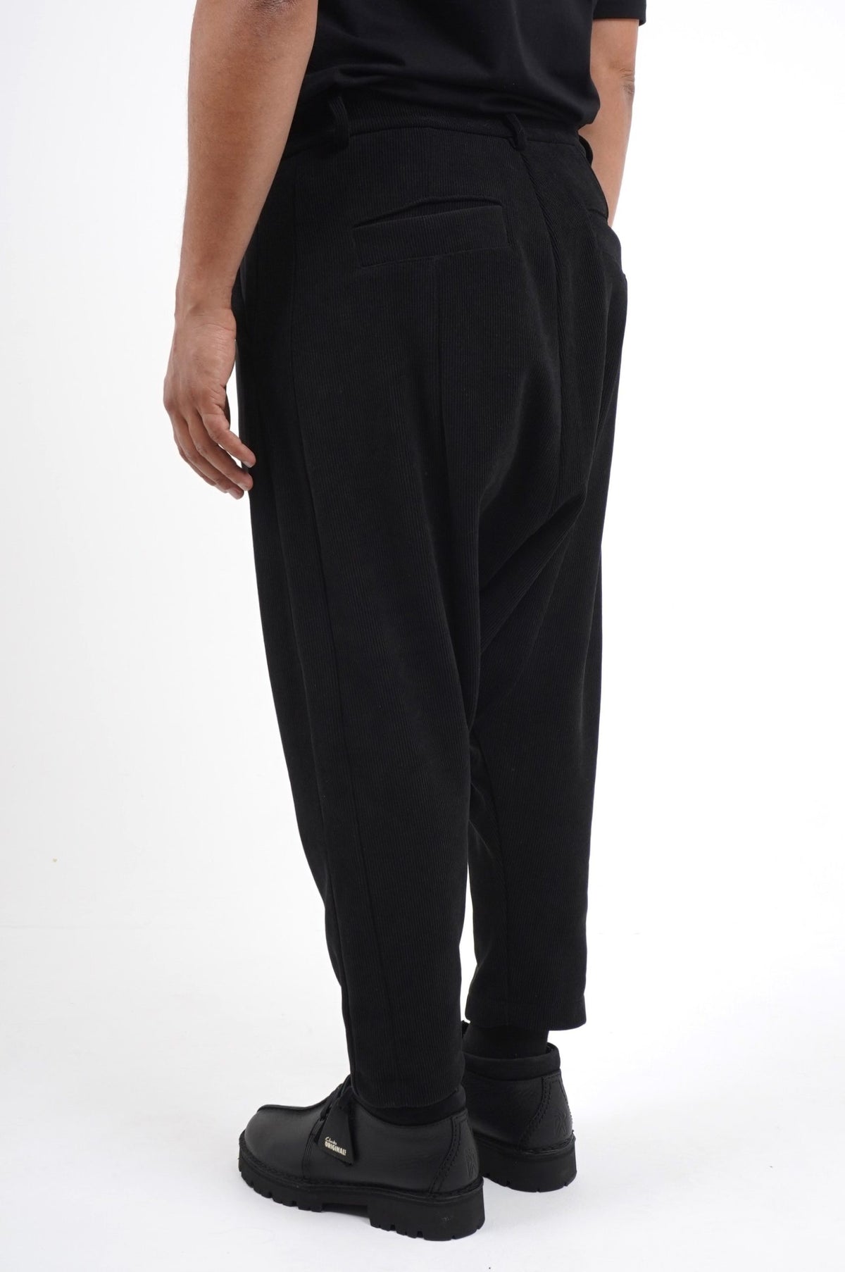 Sarouel Boho noir vu de dos, sarouel d'hiver homme