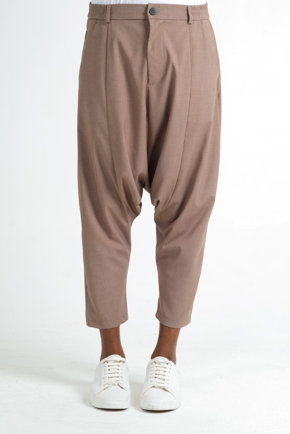 Sarouel homme Chill brun chutney porté de face