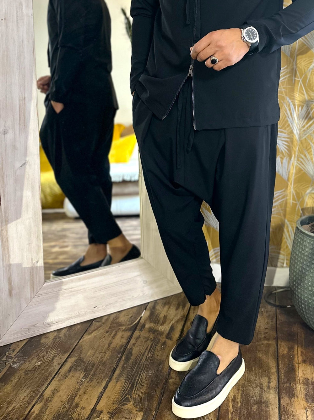 UN SPORTSWEAR FORMEL