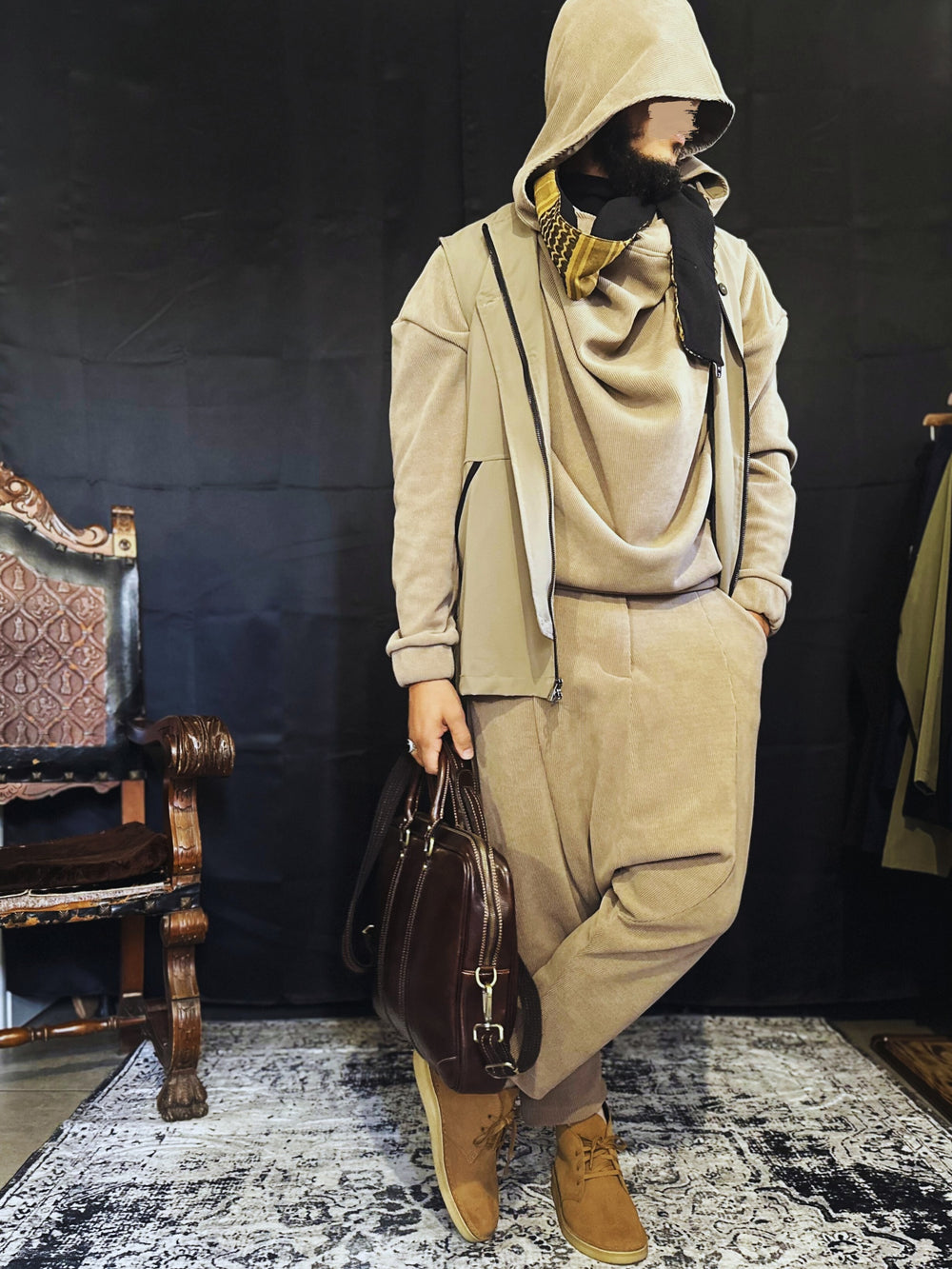 DES LOOKS & DES STYLES